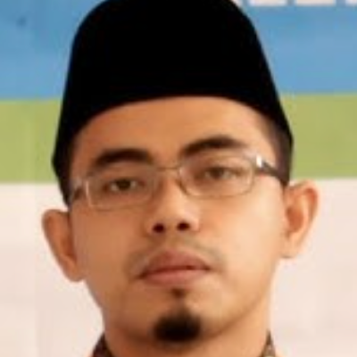 Ustadz Harris Saripudin